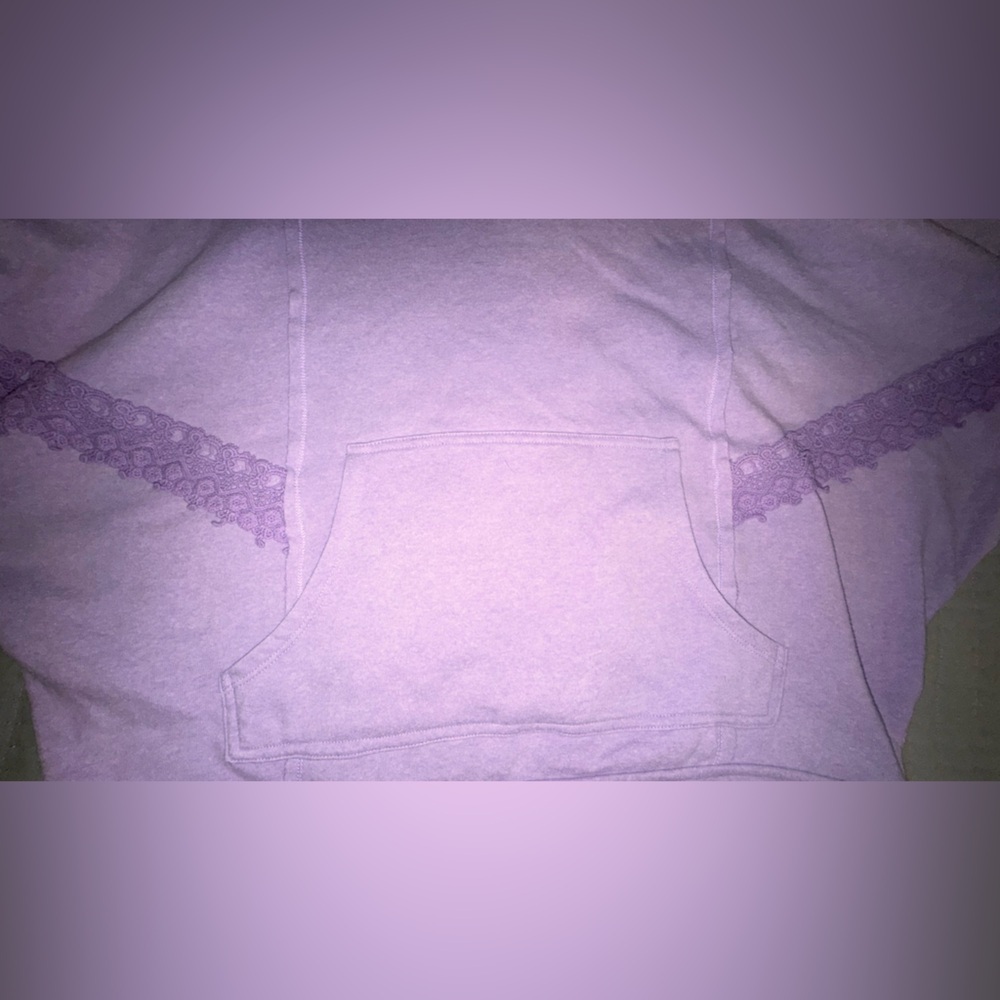 C. Est. 1946 boho purple sweatshirt with lace detail. Size XL - Picture 9 of 11